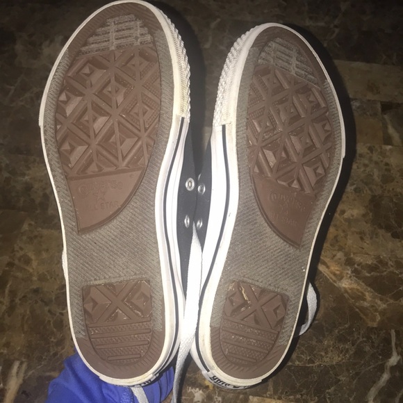 Black hightop converse - Picture 4 of 6